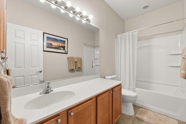 429 Paseo Vista Loop NE, Rio Rancho, NM 87124 - full bathroom with vanity, tile patterned flooring, toilet, and shower / tub combo