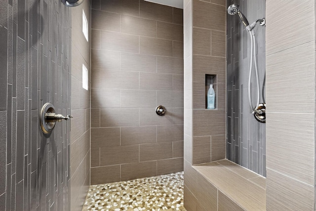3220 Vatapa Rd NE, Rio Rancho, NM 87144 - bathroom featuring tiled shower