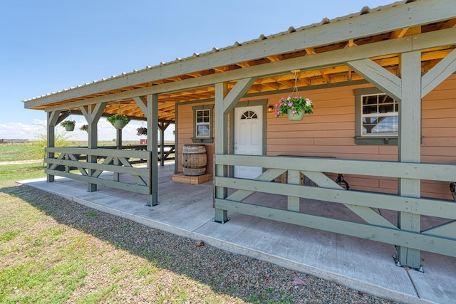 10 Berkshire Rd, Estancia, NM 87016 - view of wooden terrace