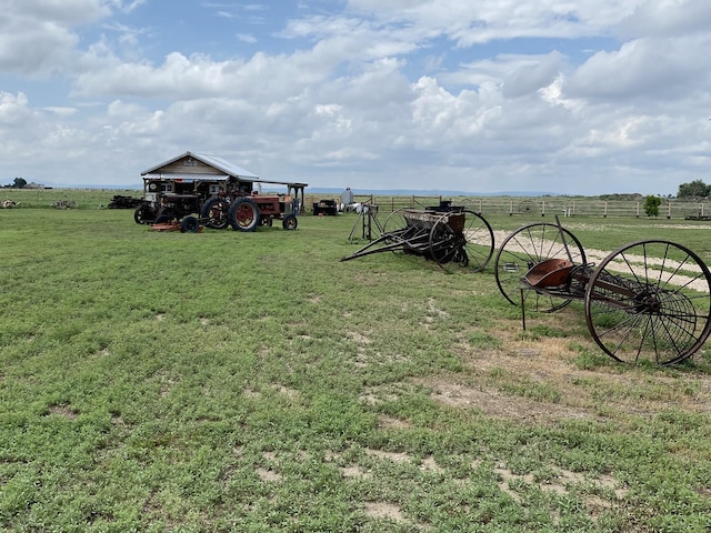 10 Berkshire Rd, Estancia, NM 87016 - view of grassy yard with a view of rural / pastoral area