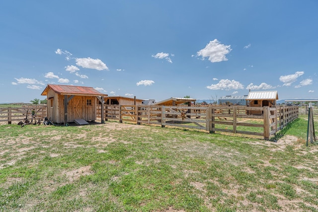 10 Berkshire Rd, Estancia, NM 87016 - view of yard featuring an exterior structure