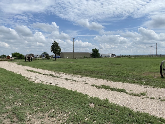 10 Berkshire Rd, Estancia, NM 87016 - view of grassy yard