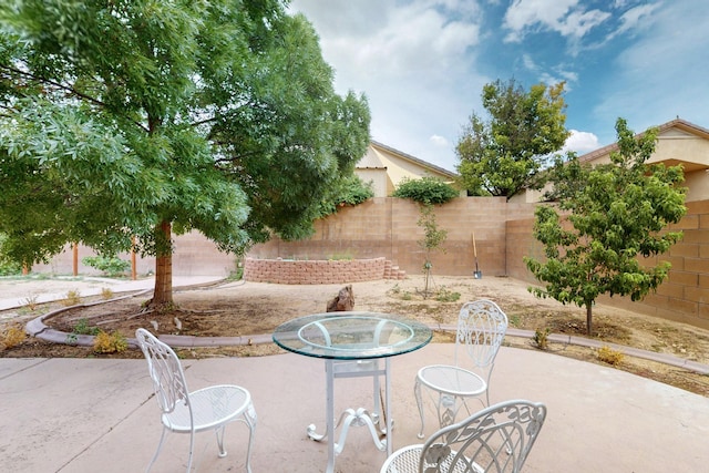 1468 Montiano Loop SE, Rio Rancho, NM 87124 - fenced backyard featuring a patio area