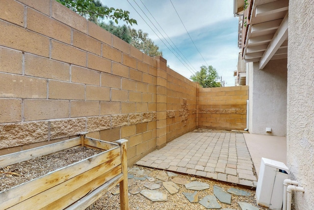 1821 Dartmouth Dr NE Unit 104, Albuquerque, NM 87106 - view of patio