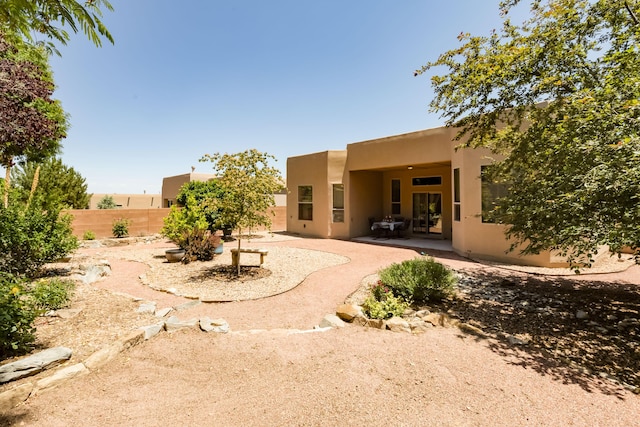 4601 Mi Cordelia Dr NW, Albuquerque, NM 87120 - view of yard with a patio