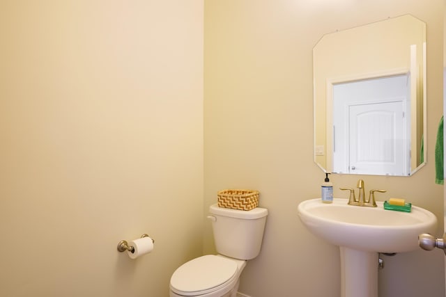 4381 Lauren Loop NE, Rio Rancho, NM 87124 - half bath featuring toilet and baseboards
