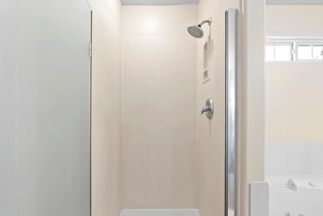 10431 Crosscut Dr NW, Albuquerque, NM 87114 - bathroom view of a stall shower
