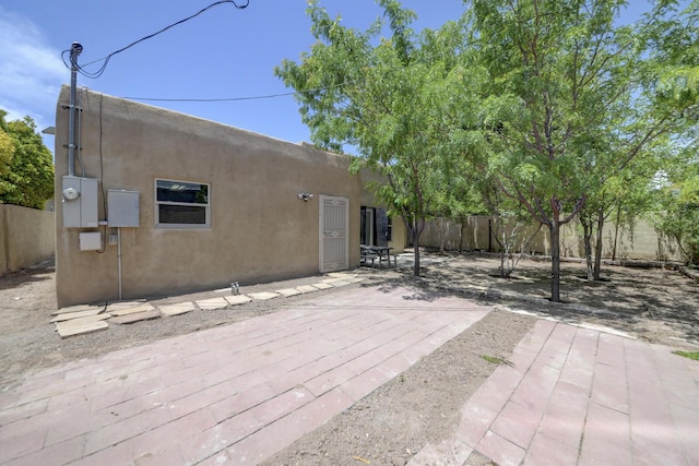 1228 Lafayette Dr NE, Albuquerque, NM 87106 - view of patio / terrace