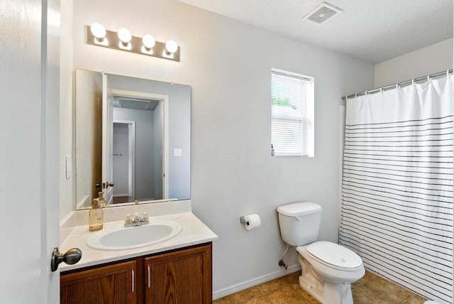 10636 Mcmichael Ln SW, Albuquerque, NM 87121 - bathroom featuring vanity, a shower with shower curtain, and tile patterned floors