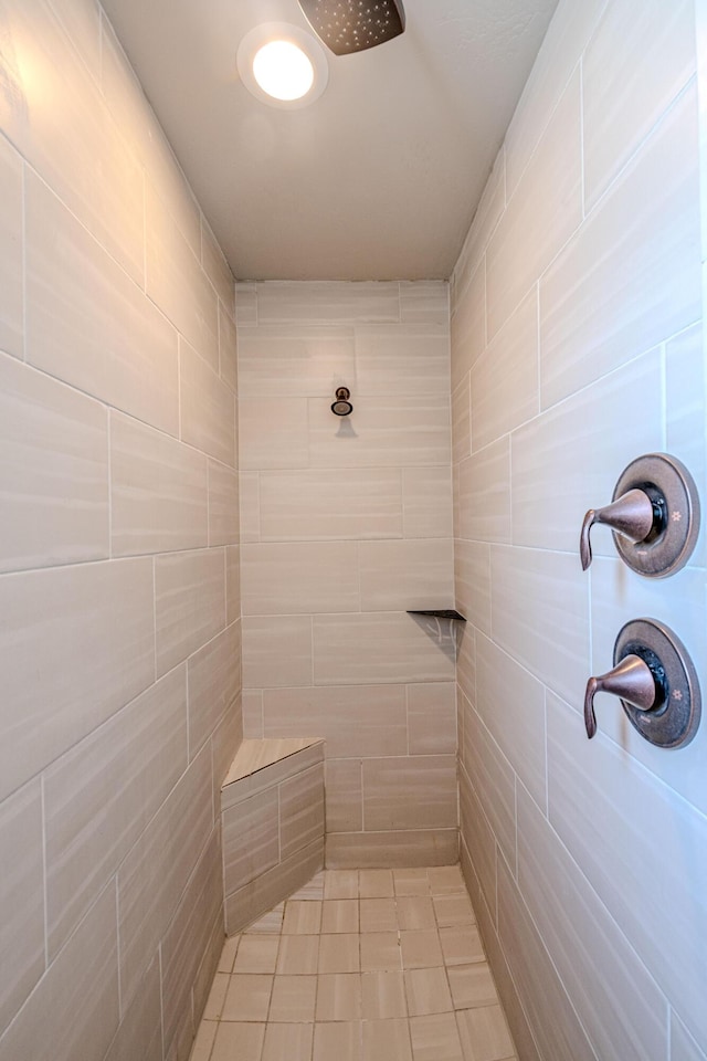 4289 Crowned Eagle Loop NE, Rio Rancho, NM 87144 - full bath with tile patterned floors, tiled shower, and tile walls