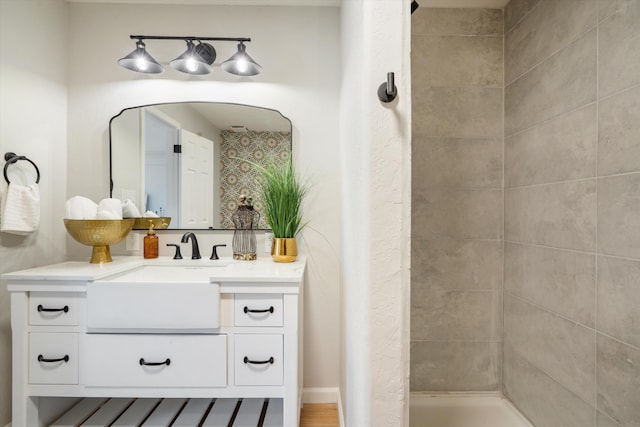 7 Corte De Canoncito, Cedar Crest, NM 87008 - bathroom with vanity and a tile shower