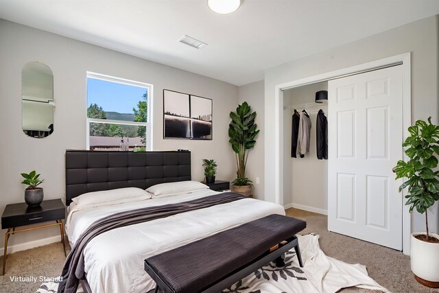 7 Corte De Canoncito, Cedar Crest, NM 87008 - bedroom featuring light colored carpet and a closet