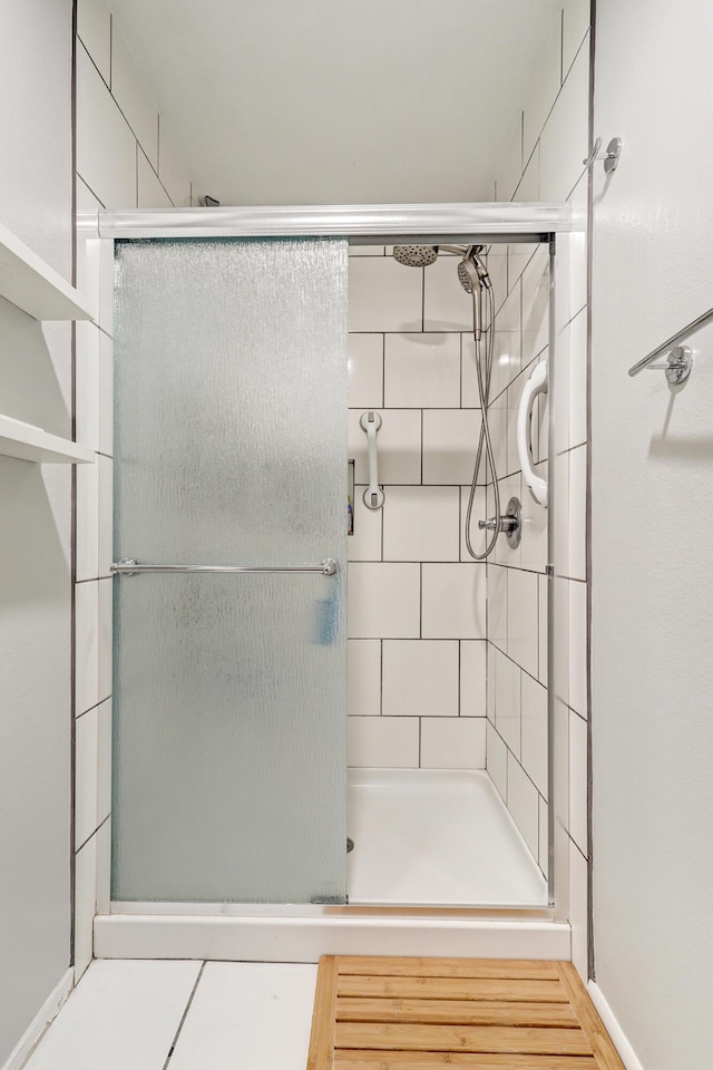 7209 Yorktown Ave NE, Albuquerque, NM 87109 - bathroom featuring a stall shower