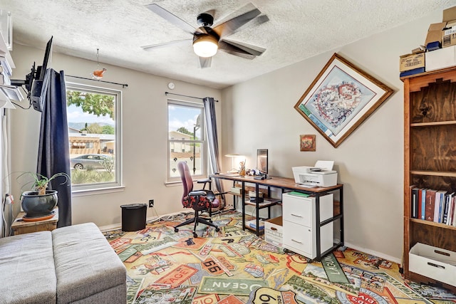 7209 Yorktown Ave NE, Albuquerque, NM 87109 - office featuring a ceiling fan and a textured ceiling