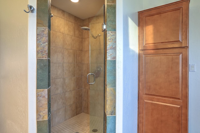 9404 Bear Mountain Trl NE, Albuquerque, NM 87113 - bathroom with a shower stall