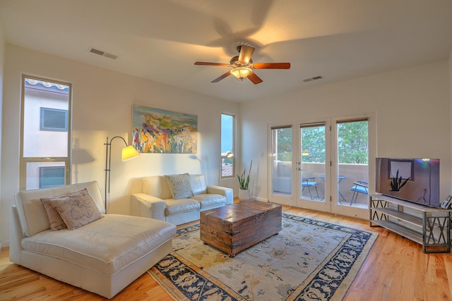 9404 Bear Mountain Trl NE, Albuquerque, NM 87113 - living area with wood finished floors and ceiling fan