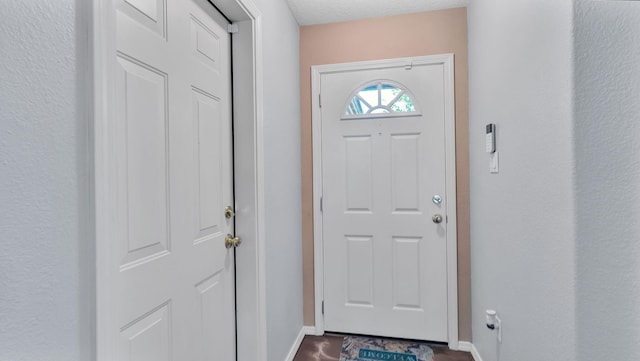 3915 Tundra Swan Ct NW, Albuquerque, NM 87120 - doorway featuring baseboards