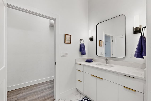 53 Blanco Dr, Edgewood, NM 87015 - bathroom with vanity and baseboards