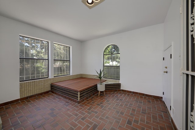 1733 Luthy Dr NE, Albuquerque, NM 87112 - interior space