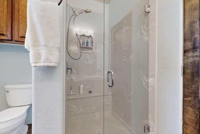 10 Francisco Rd, Cedar Crest, NM 87008 - full bathroom featuring a shower stall and a textured wall