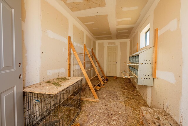215 Tren Rd, Los Lunas, NM 87031 - view of corridor