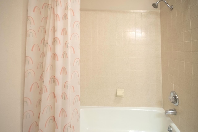 12910 Alice Ave NE, Albuquerque, NM 87112 - bathroom featuring shower / bath combo