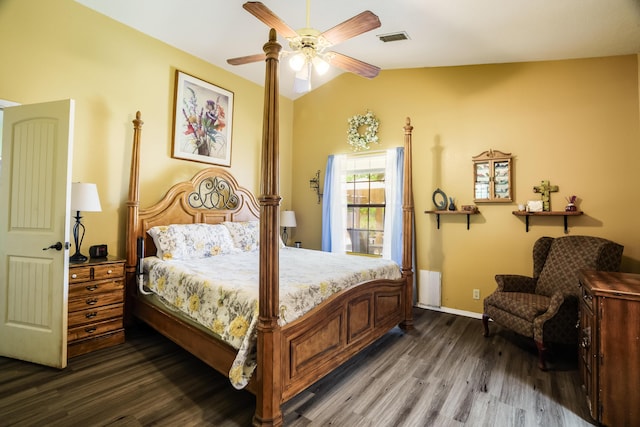 5131 Gaviota NW, Albuquerque, NM 87120 - bedroom with dark wood finished floors, vaulted ceiling, and ceiling fan
