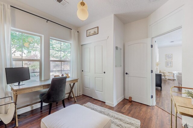 5716 Strand Loop SE, Albuquerque, NM 87106 - office space with wood finished floors