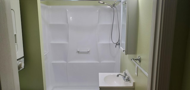 2800 Vail Ave SE Unit M 163, Albuquerque, NM 87106 - bathroom featuring a shower and vanity