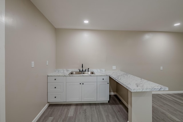 245 Chama St NE, Albuquerque, NM 87108 - bar area featuring light wood-style floors and recessed lighting