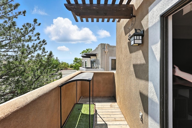 4801 Irving Blvd NW Unit 304, Albuquerque, NM 87114 - balcony with a pergola