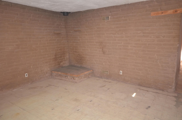 503 Aztec Rd NW, Albuquerque, NM 87107 - photo 2