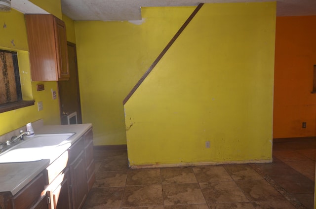 503 Aztec Rd NW, Albuquerque, NM 87107 - photo 17