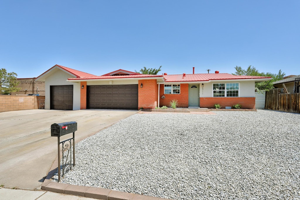 5711 Bohemio Ct SW, Albuquerque, NM 87105 - photo 1