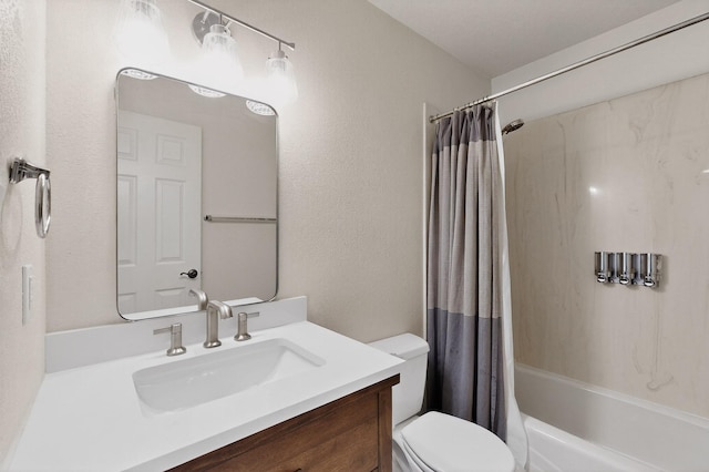 8 Fawn Rd, Cedar Crest, NM 87008 - full bathroom featuring vanity and shower / bath combination with curtain