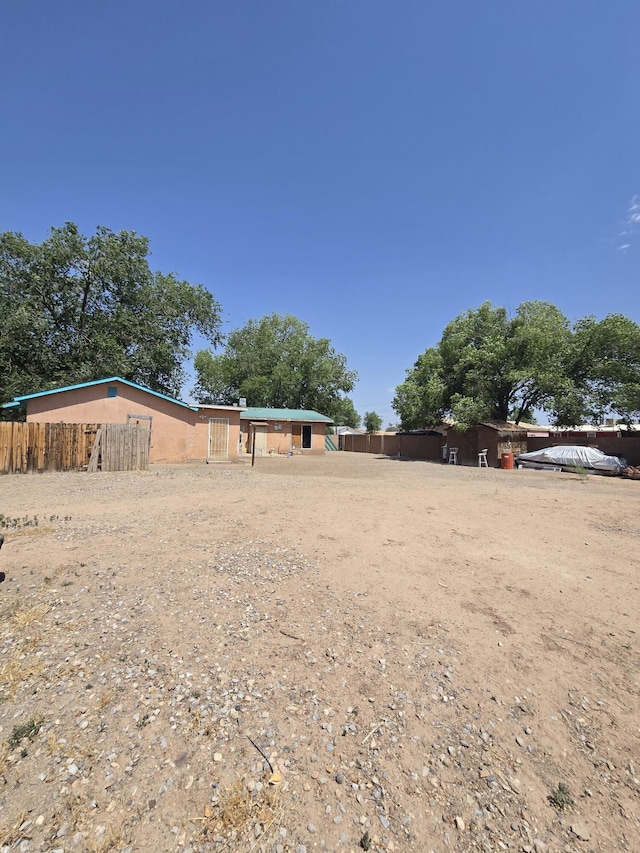 662 Avenida Perea, Bernalillo, NM 87004 - view of yard