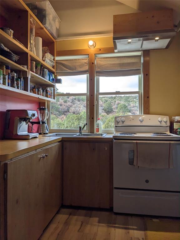 626 County Road B36, Ribera, NM 87560 - photo 4