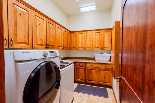 930 Titus Loop, Bosque Farms, NM 87068 - washroom featuring cabinet space and separate washer and dryer