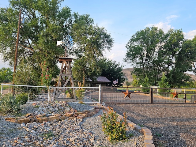 91 Entrada Aragon Rd, Los Lunas, NM 87031 - view of yard