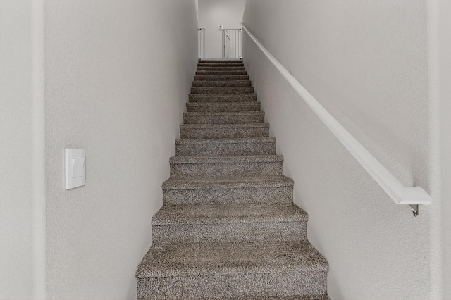 4823 Blackburn Rd NE, Rio Rancho, NM 87144 - view of stairs