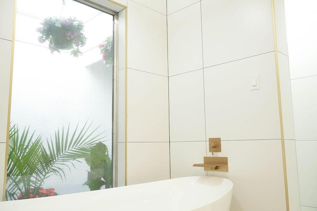 4441 Kellia Ln NE, Albuquerque, NM 87111 - bathroom with a soaking tub