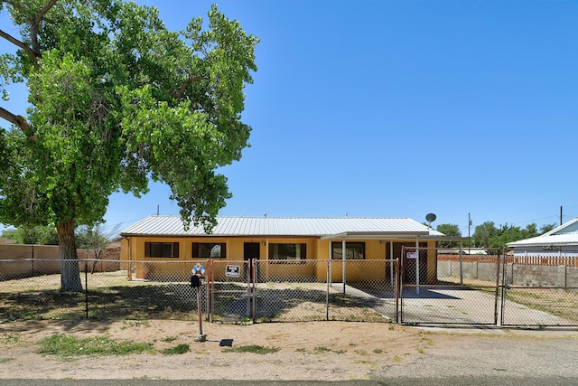 2718 Morton Ln SW, Albuquerque, NM 87105 - photo 1