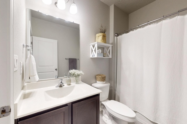 1854 Valle Vista Rd NW, Los Lunas, NM 87031 - full bath with vanity, a shower with shower curtain, and a textured ceiling