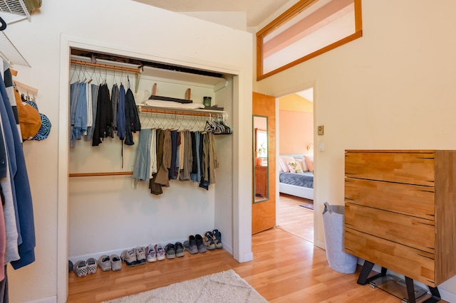 23 Cooper Rd, Cedar Crest, NM 87008 - walk in closet featuring wood finished floors