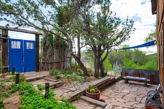 23 Cooper Rd, Cedar Crest, NM 87008 - view of patio with a gate