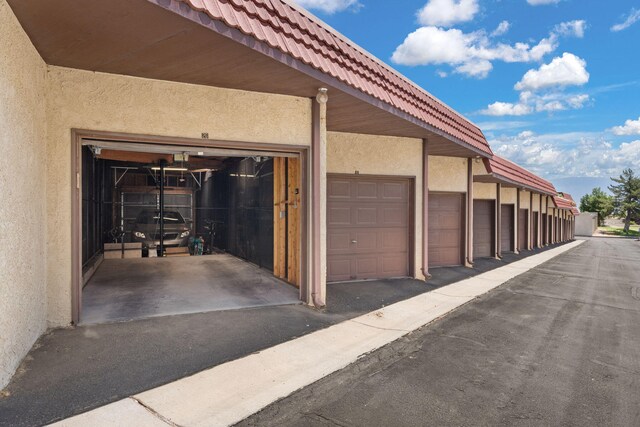 805 Country Club Dr SE Unit G2, Rio Rancho, NM 87124 - view of garage
