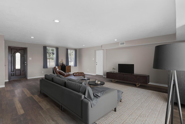 40 Mulberry Loop, Cedar Crest, NM 87008 - living room with wood finished floors and recessed lighting