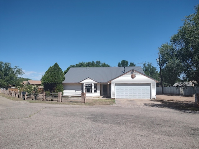 1511 Lundy Ln SW, Albuquerque, NM 87105 - photo 2
