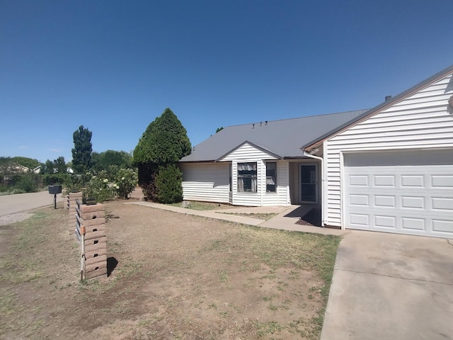 1511 Lundy Ln SW, Albuquerque, NM 87105 - photo 4