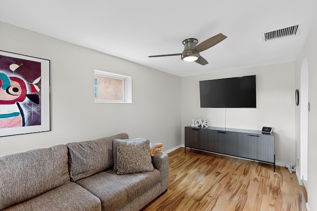 1308 Boatright Dr NE, Albuquerque, NM 87112 - living area featuring light wood-style flooring and a ceiling fan